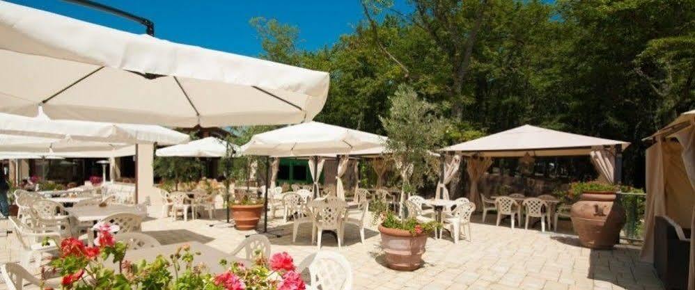 Glamping Village Orlando In Chianti Volpaia Exterior photo